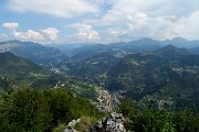 70 Vista su San Pellegrino, San Giovanni Bianco e l'alta Valle Brembana